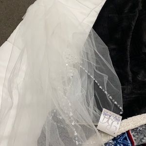 Waltz Veil Brand New Never worn NWT